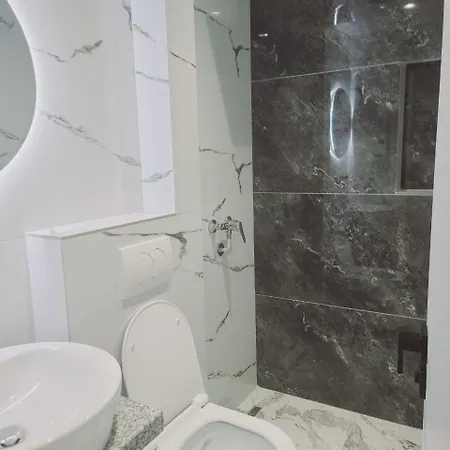 Goxhaj Apartment Sarande